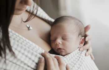 osteopathe_montaigu_bouffere-post-partum_pediatrie_bebe_portage