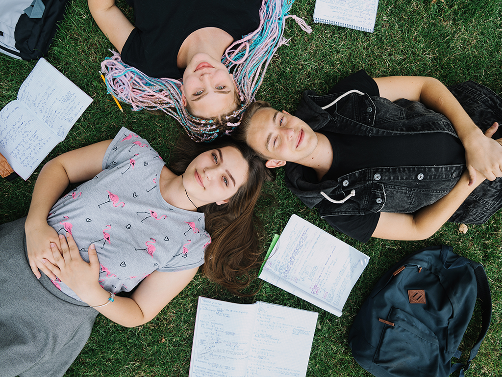 osteopathe_montaigu_bouffere-pediatrie_adolescents_adolescence